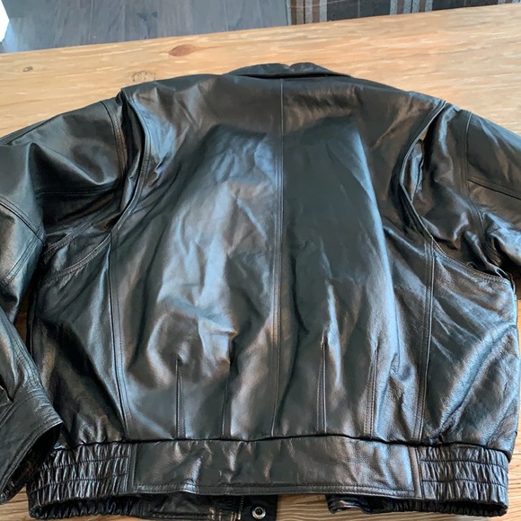 Men’s Genuine Leather Bomber Jacket - Picture 10 of 14